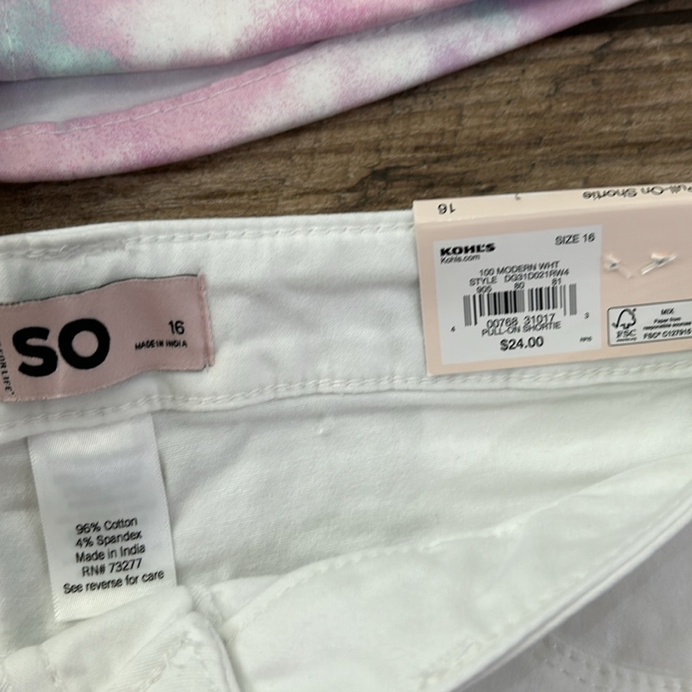 2 Pair of Girls Shorts - Picture 2 of 9